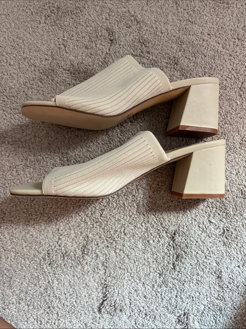 Cloth cream colored mules. Size 10 - Picture 3 of 6